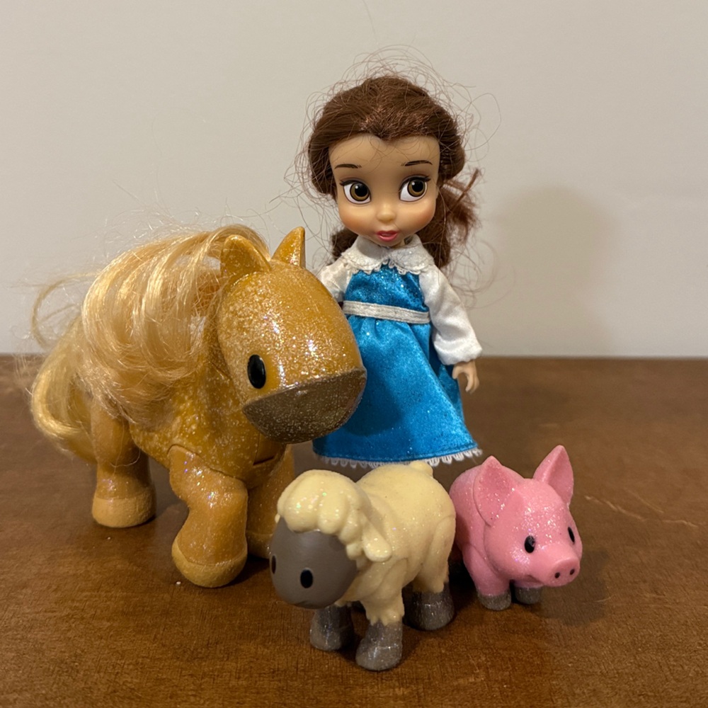 5/$50+FS Disney Animators Collection Mini Belle Doll (with Accessories)